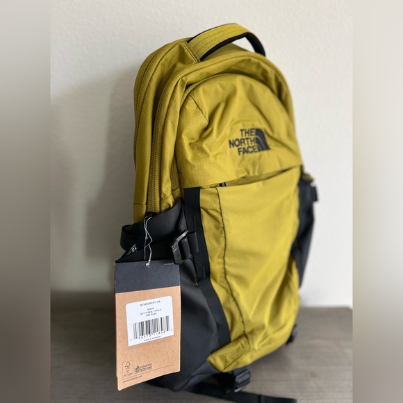 The North Face Recon Backpack in Sulphrms/TNBlack - Picture 4 of 9